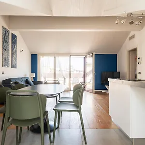 https://easyhomes-brera-luxury-suites.italymilanhotels.net