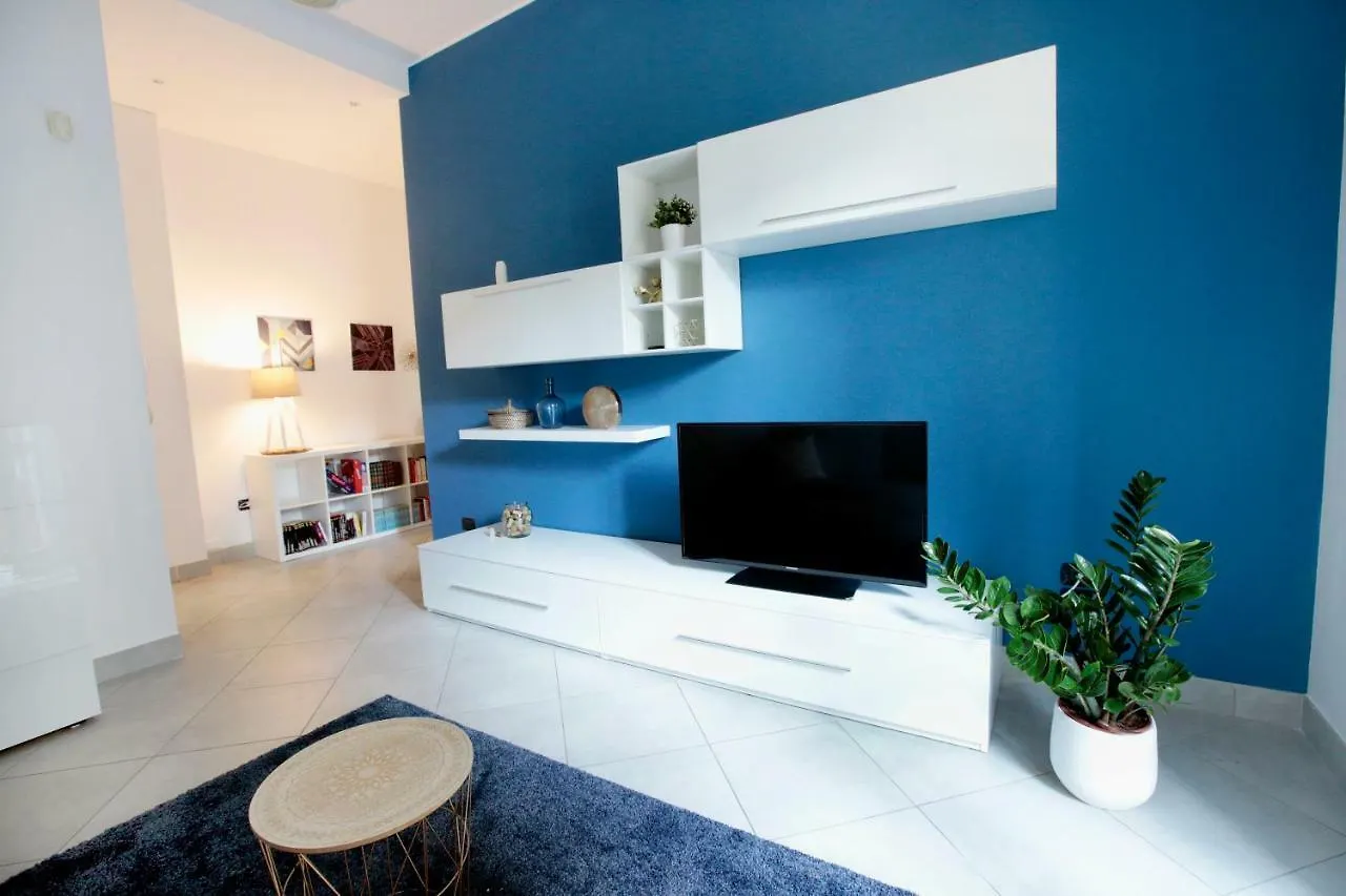 Quater Apartments - Milano contacts
